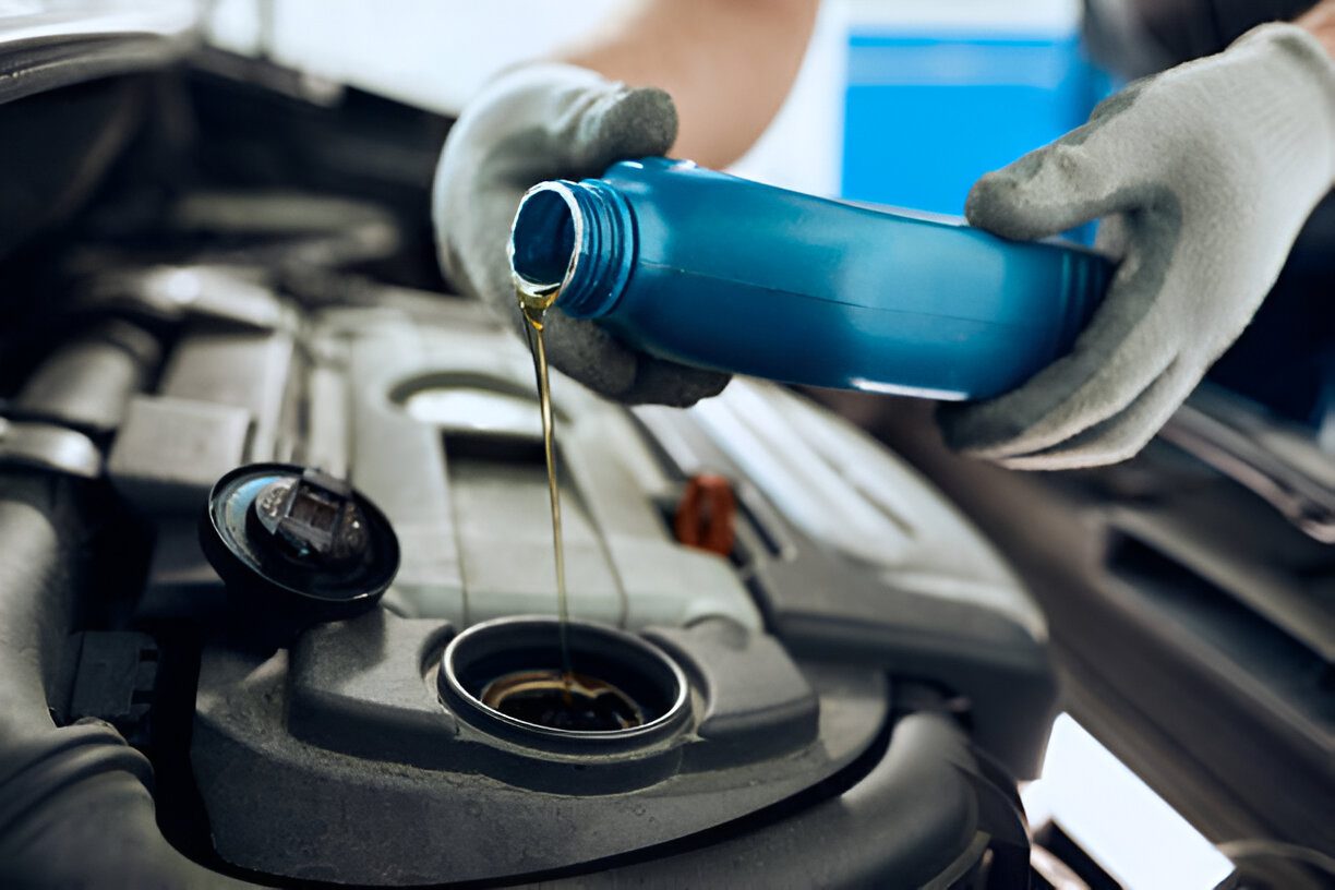 Oil Change Sydney | Top Expert 24/7 2025 | Hot Tyres